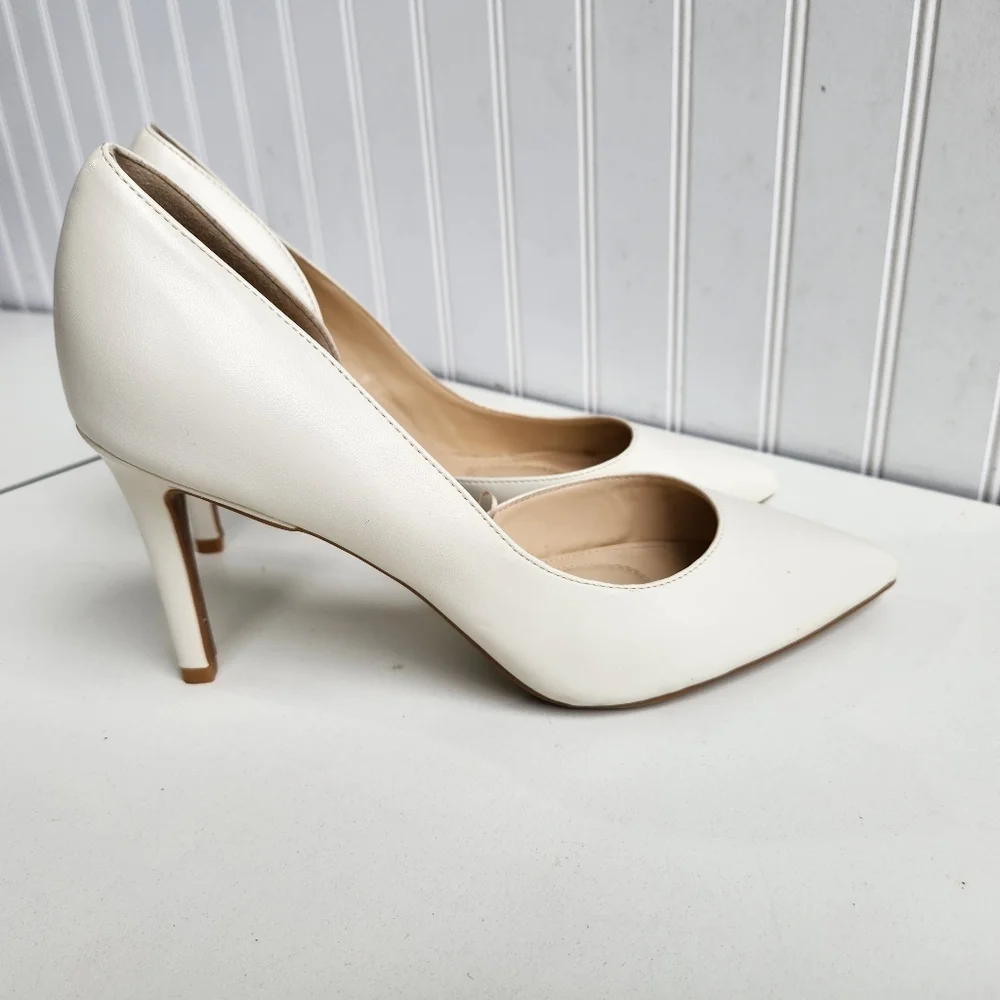 Nine West Leather cream Pump Women size 9.5